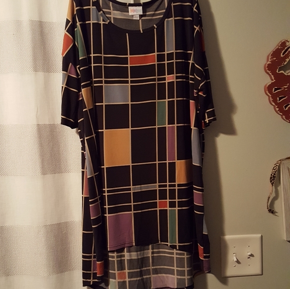 Lularoe shirt - Picture 1 of 2